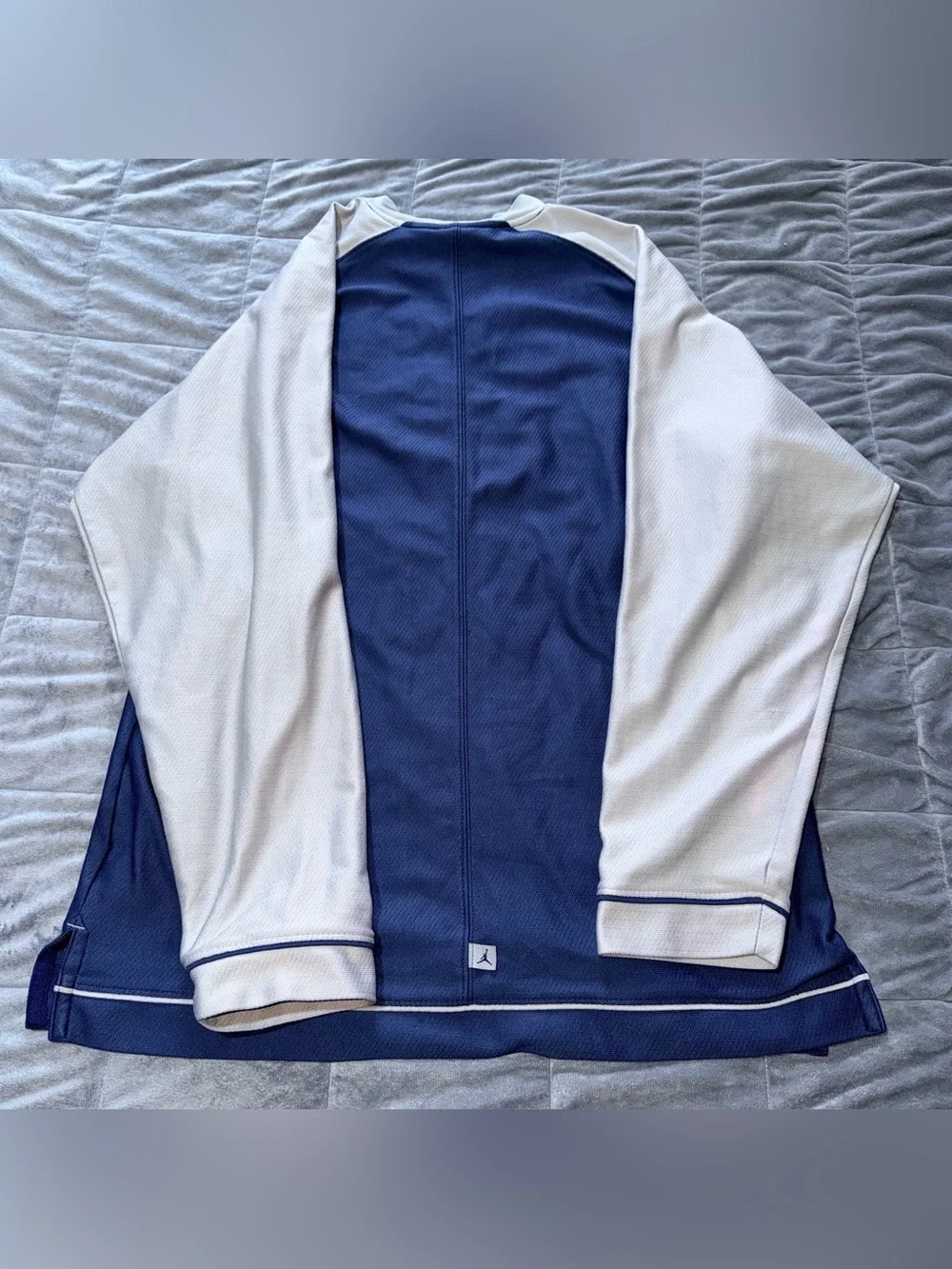 Jordan men’s long Sleeve crew neck pullover t-shirt blue-gray M logo poly